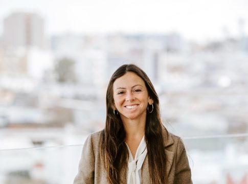 Teresa Lemos lidera nova fase da Dengun Product Builders