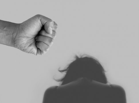 Vítimas de violência doméstica vão poder pedir ocultação de morada